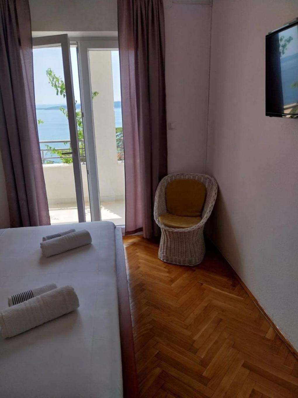 Apartments Josip Baška Voda Extérieur photo
