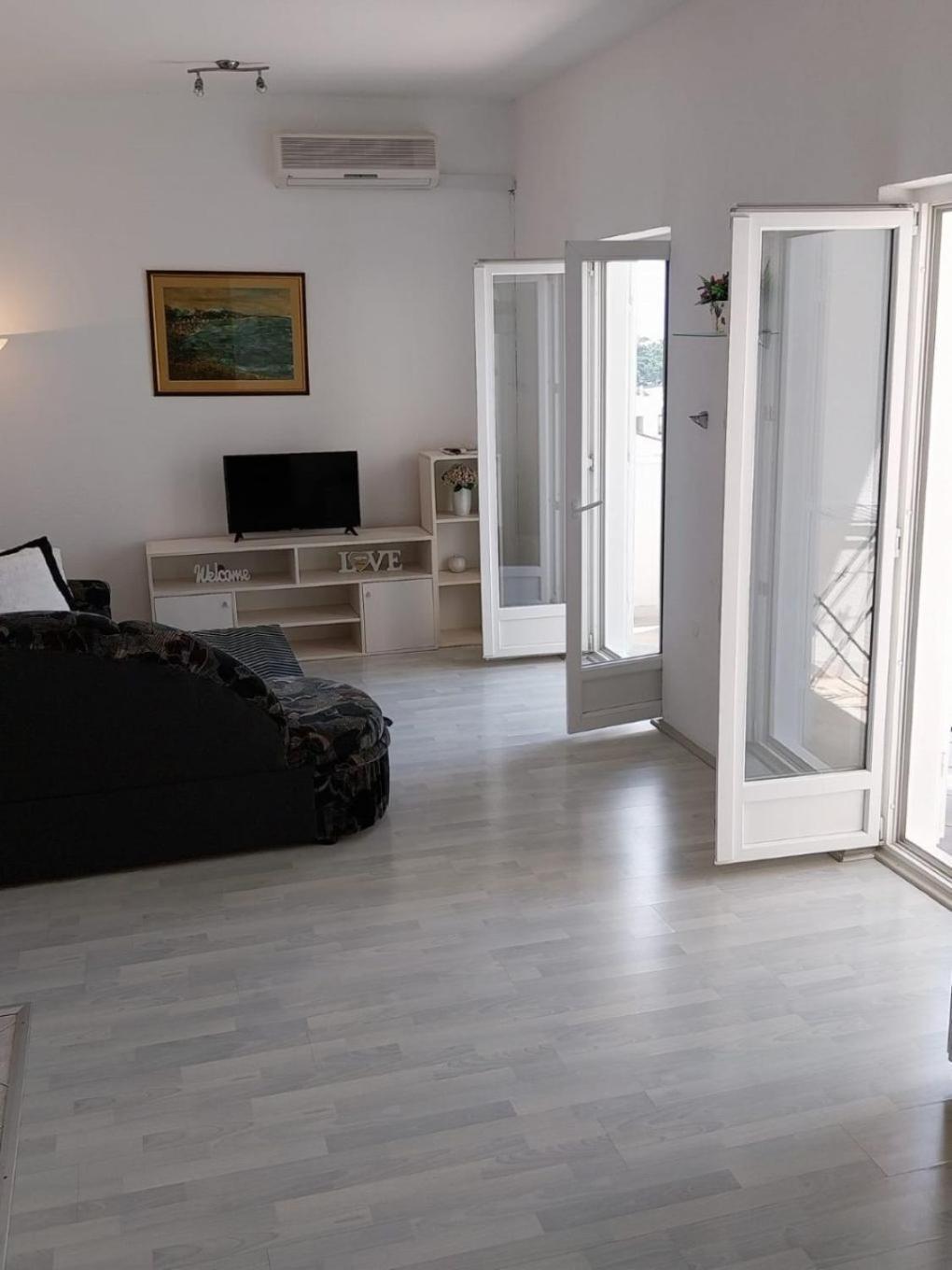 Apartments Josip Baška Voda Extérieur photo