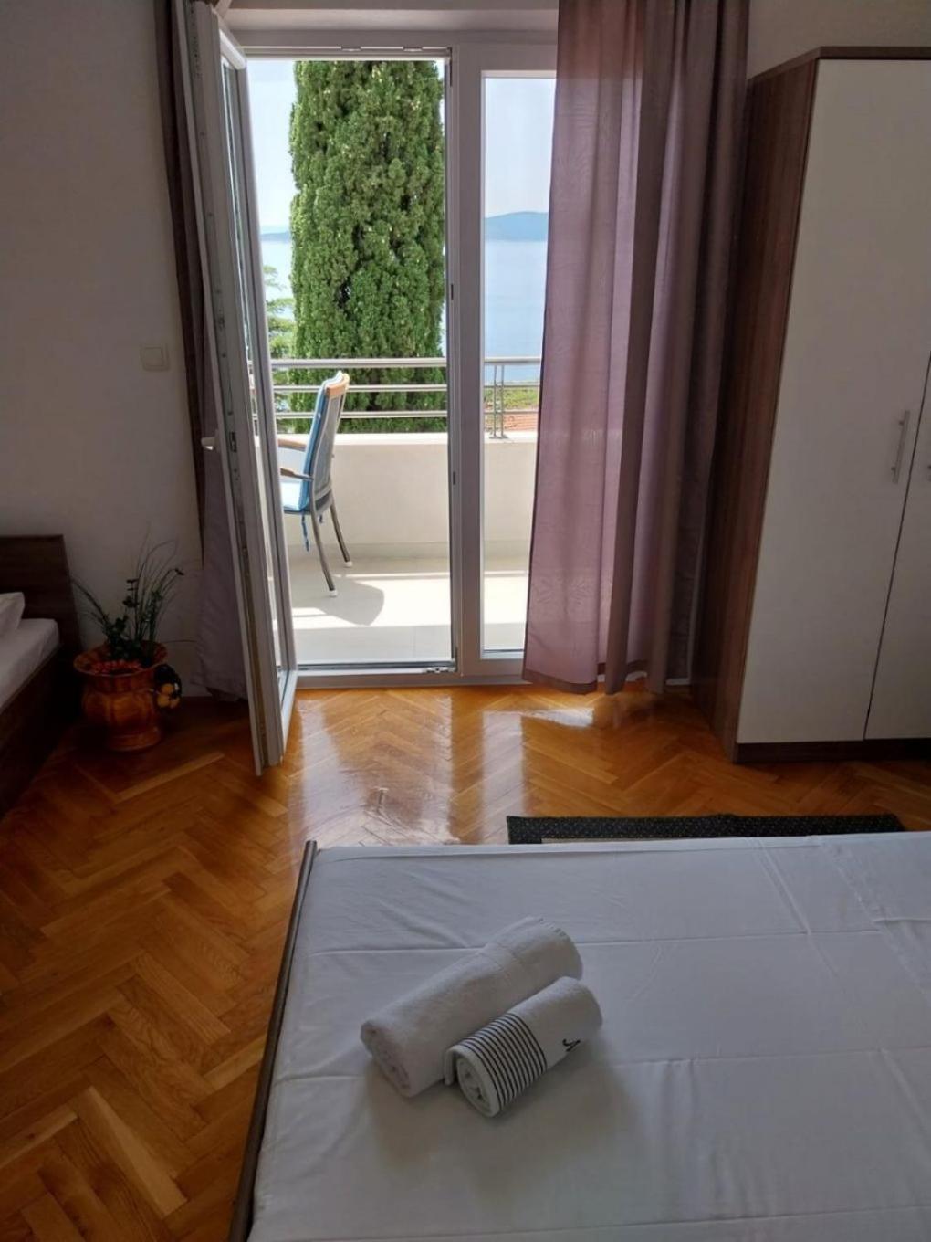 Apartments Josip Baška Voda Extérieur photo