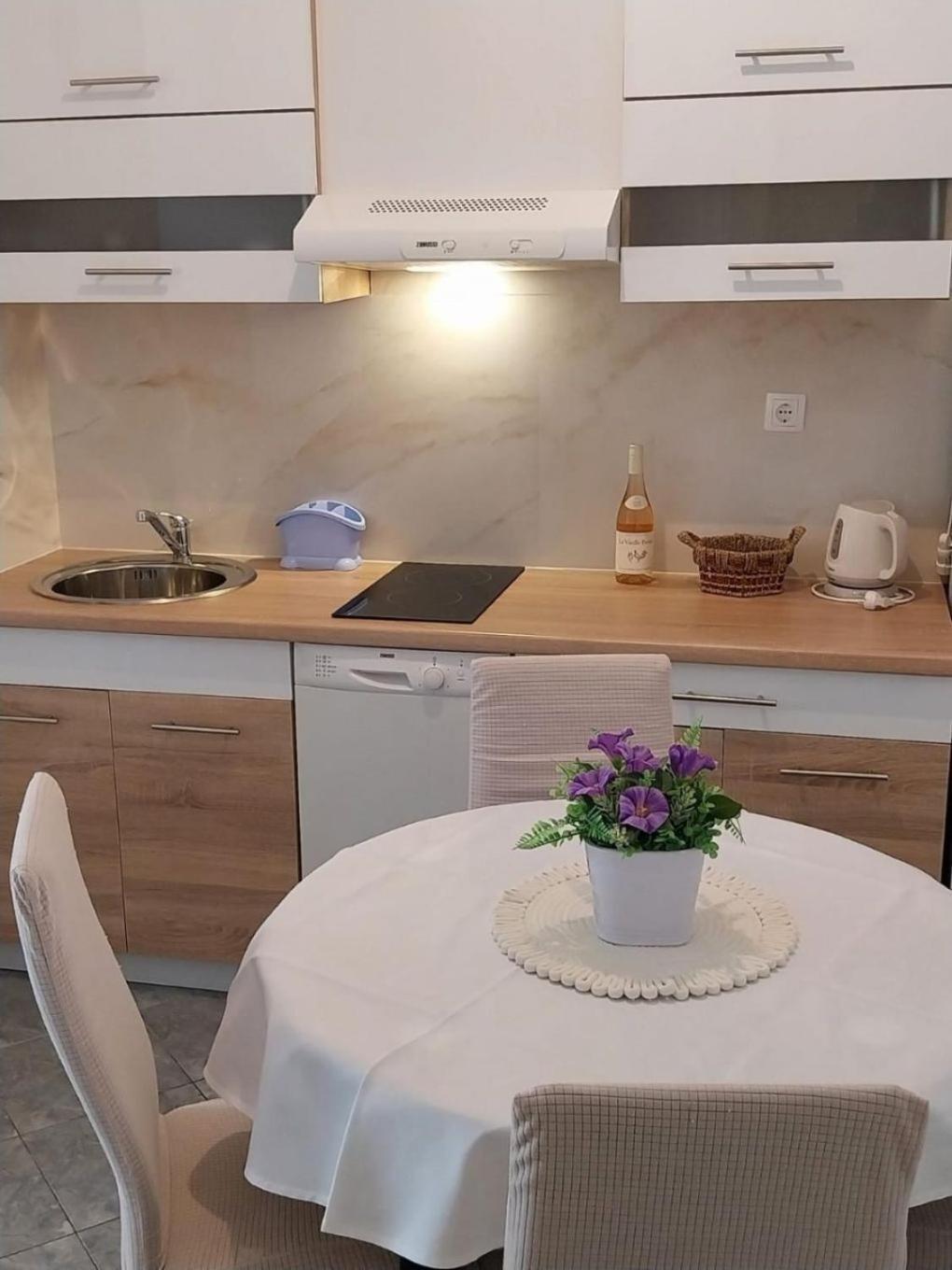 Apartments Josip Baška Voda Extérieur photo