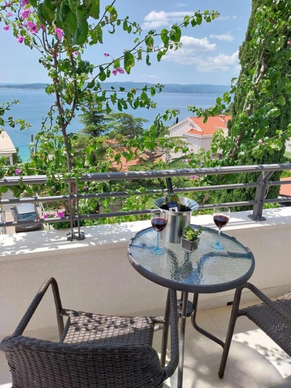 Apartments Josip Baška Voda Extérieur photo