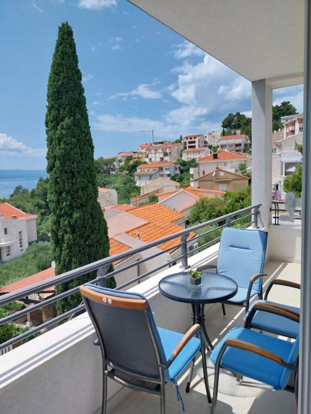 Apartments Josip Baška Voda Extérieur photo