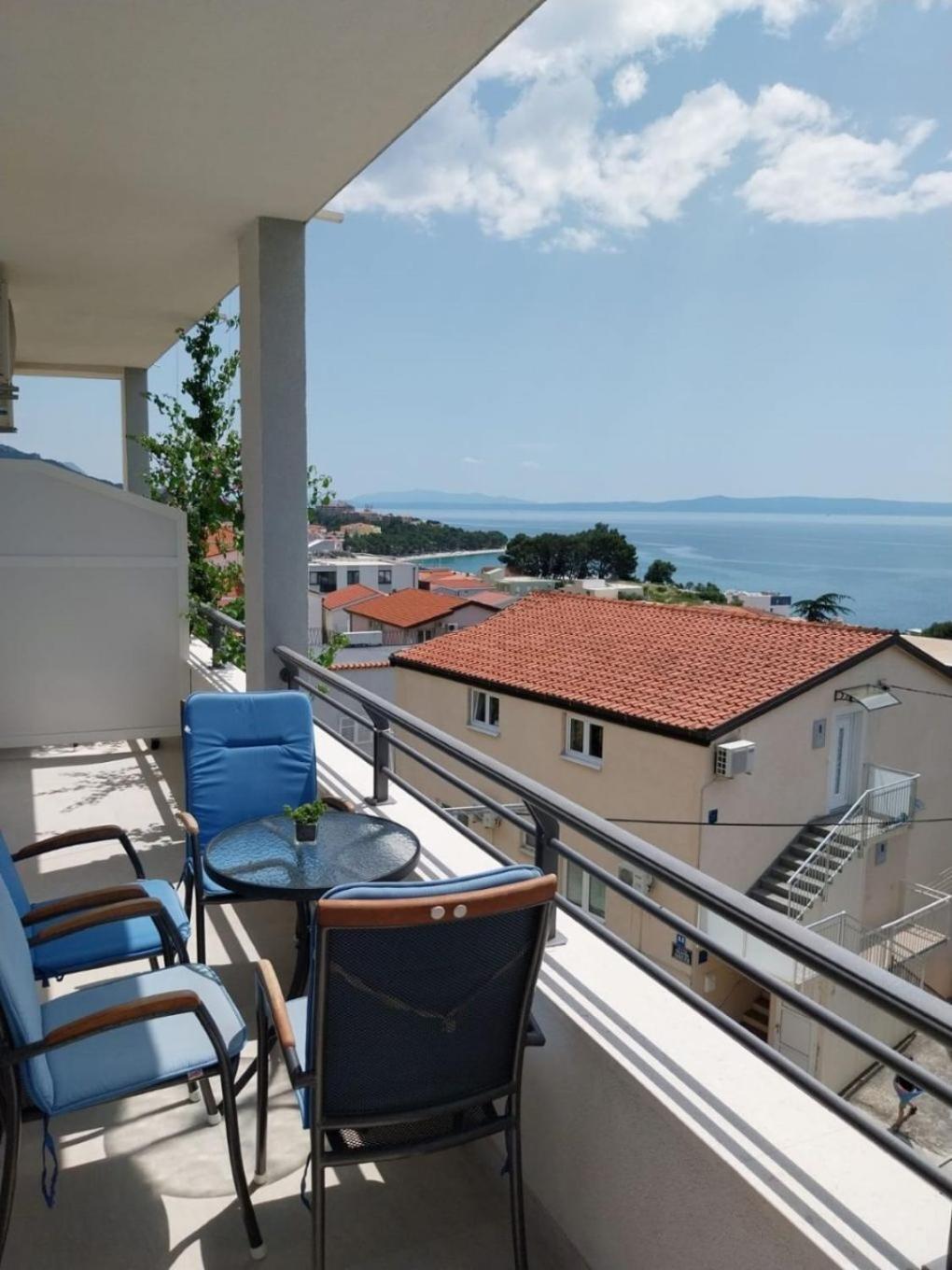 Apartments Josip Baška Voda Extérieur photo